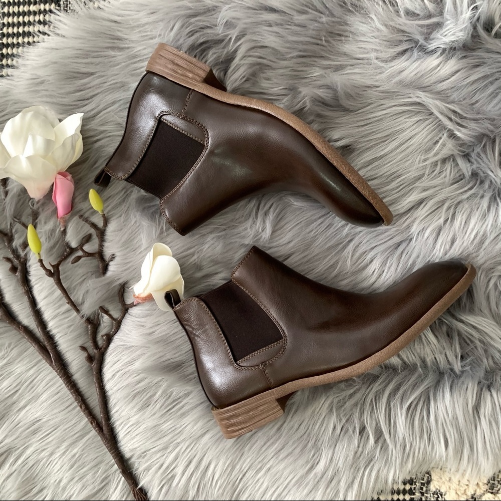 NIB Robert Wayne▪️Ankle Slip On Boots. Mens 7